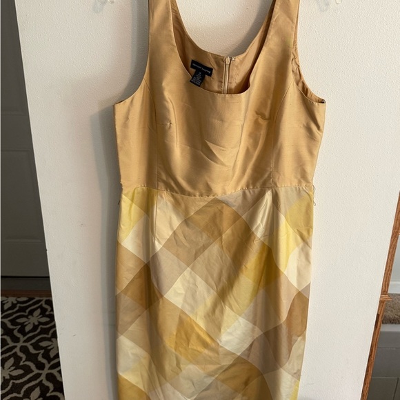 Spenser Jeremy Dresses & Skirts - Spenser Jeremy Yellow and Gold Midi Dress